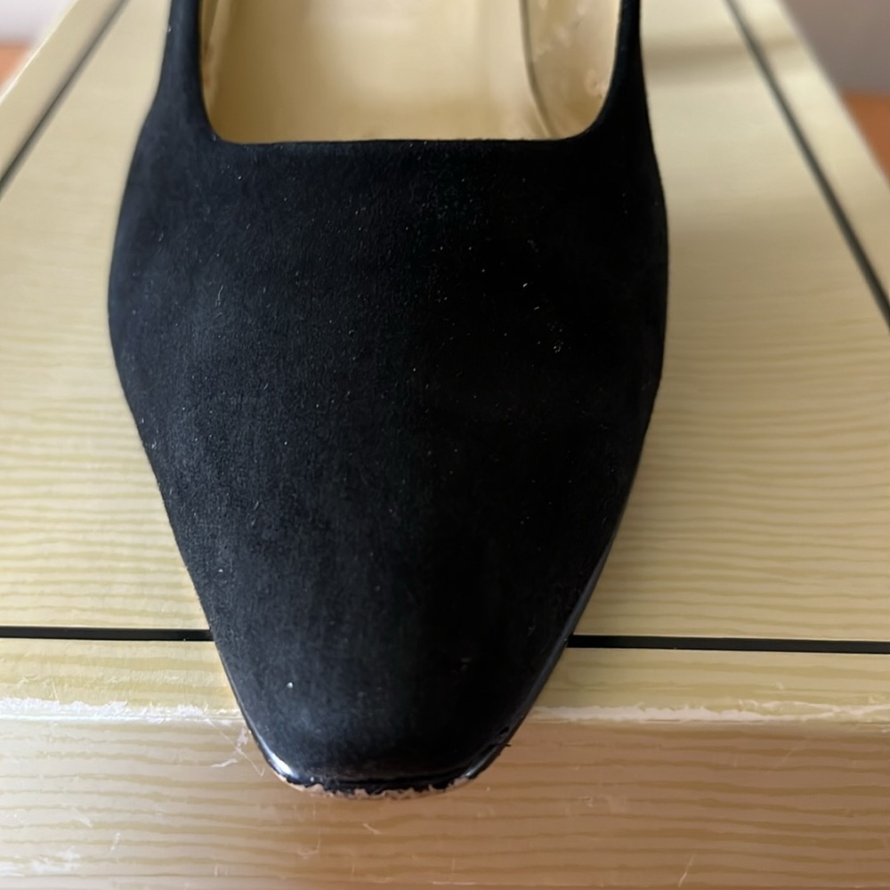 Nine West Black Heels Classic Suede Design size 6.5. - Picture 5 of 10